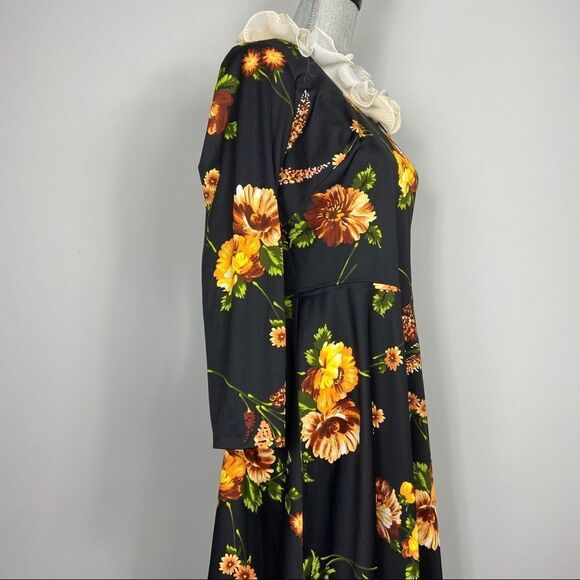 Vintage 70s floral long sleeve midi dress ruffle collar. Cottagecore girlycore - Picture 7 of 11